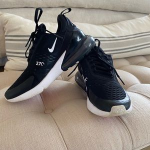 Youth size 6 Nike Air Max